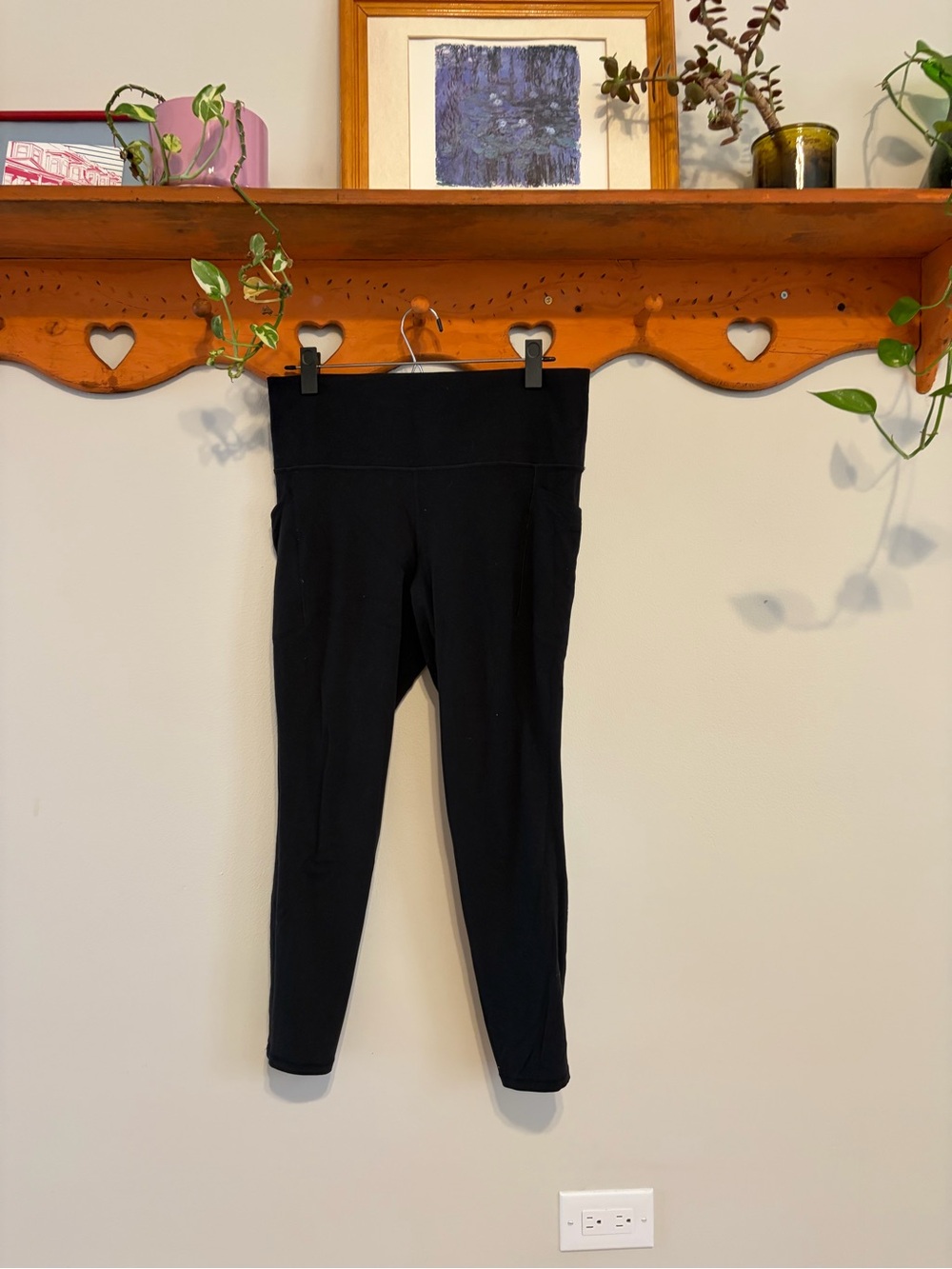 Athleta Salutation Stash Tights